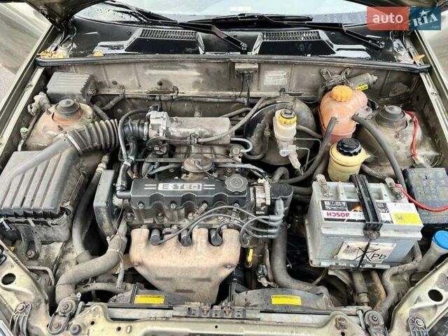 Бежевый Дэу Сенс, объемом двигателя 1.5 л и пробегом 200 тыс. км за 2000 $, фото 5 на Automoto.ua