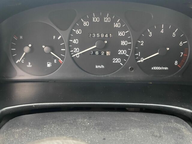 Бежевый Дэу Сенс, объемом двигателя 1.4 л и пробегом 235 тыс. км за 1111 $, фото 7 на Automoto.ua