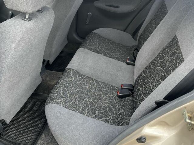 Бежевый Дэу Сенс, объемом двигателя 1.5 л и пробегом 80 тыс. км за 3500 $, фото 6 на Automoto.ua