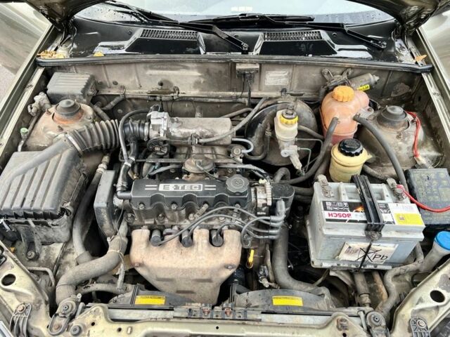 Бежевый Дэу Сенс, объемом двигателя 1.5 л и пробегом 200 тыс. км за 2000 $, фото 6 на Automoto.ua