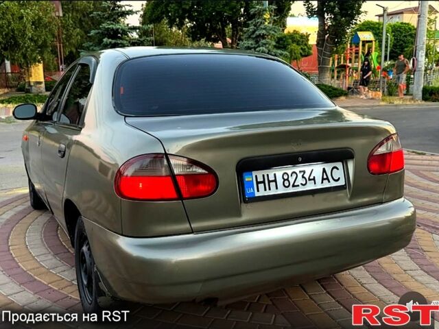 Бежевый Дэу Сенс, объемом двигателя 1.4 л и пробегом 250 тыс. км за 1300 $, фото 2 на Automoto.ua