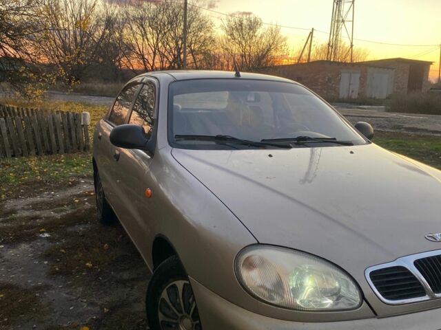 Бежевый Дэу Сенс, объемом двигателя 1.5 л и пробегом 194 тыс. км за 3000 $, фото 1 на Automoto.ua
