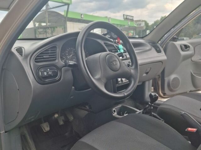 Бежевый Дэу Сенс, объемом двигателя 1.5 л и пробегом 197 тыс. км за 2100 $, фото 7 на Automoto.ua