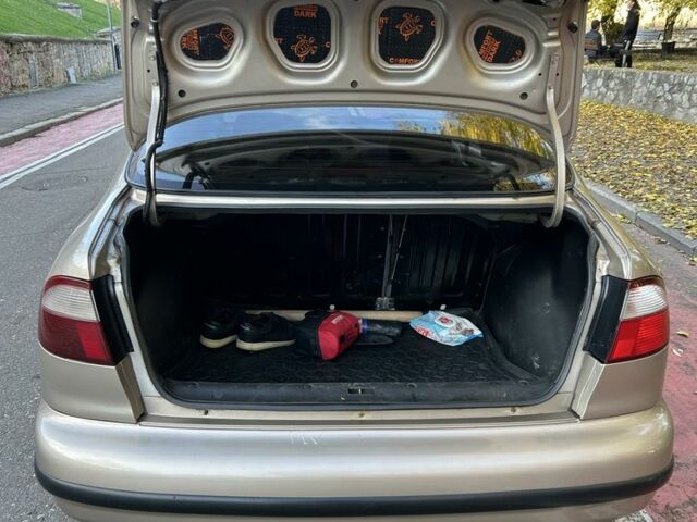 Бежевий Деу Сенс, об'ємом двигуна 1.4 л та пробігом 142 тис. км за 3200 $, фото 8 на Automoto.ua