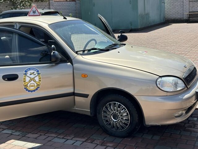 Бежевый Дэу Сенс, объемом двигателя 1.5 л и пробегом 230 тыс. км за 2300 $, фото 5 на Automoto.ua