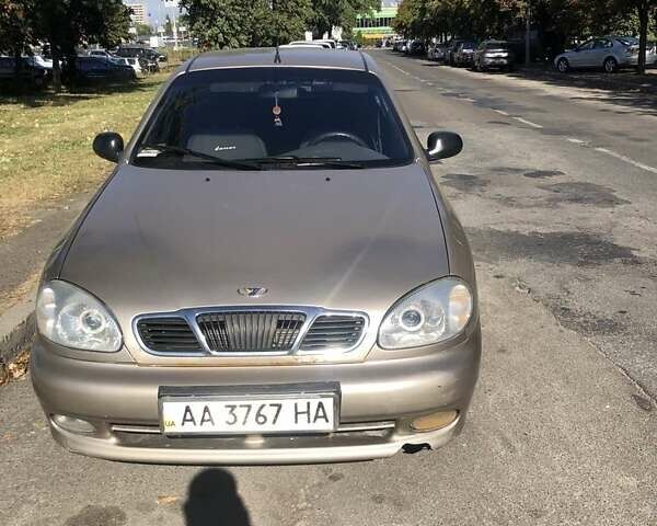 Бежевый Дэу Сенс, объемом двигателя 1.6 л и пробегом 150 тыс. км за 1900 $, фото 1 на Automoto.ua