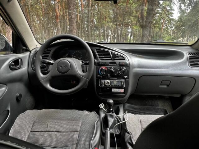 Бежевый Дэу Сенс, объемом двигателя 1.4 л и пробегом 163 тыс. км за 1784 $, фото 3 на Automoto.ua