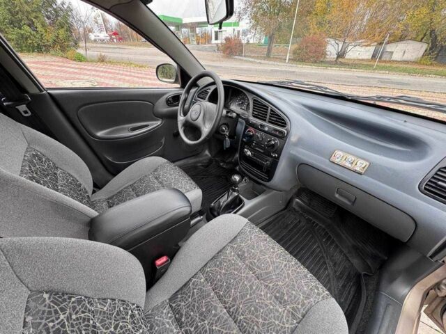Деу Сенс 2008 у Запоріжжя на Automoto.ua Бежевий Деу Сенс, об'ємом двигуна 1.4 л та пробігом 51 тис. км за 3500 $, фото 12 на Automoto.ua