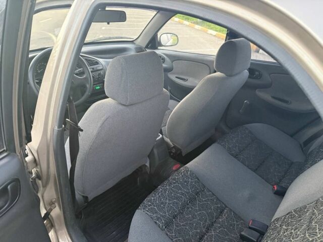 Бежевий Деу Сенс, об'ємом двигуна 1.5 л та пробігом 290 тис. км за 800 $, фото 6 на Automoto.ua