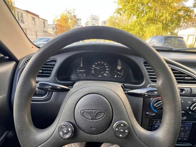 Бежевий Деу Сенс, об'ємом двигуна 1.4 л та пробігом 100 тис. км за 2200 $, фото 13 на Automoto.ua