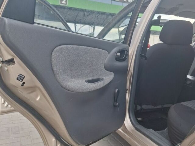 Бежевый Дэу Сенс, объемом двигателя 1.5 л и пробегом 197 тыс. км за 2100 $, фото 12 на Automoto.ua