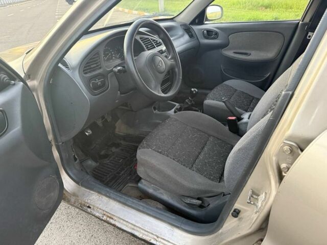 Бежевий Деу Сенс, об'ємом двигуна 1.5 л та пробігом 290 тис. км за 800 $, фото 4 на Automoto.ua