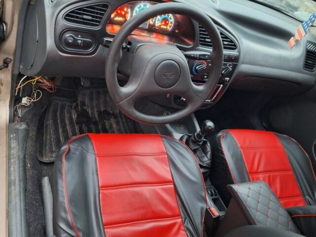 Бежевый Дэу Сенс, объемом двигателя 0 л и пробегом 350 тыс. км за 999 $, фото 7 на Automoto.ua