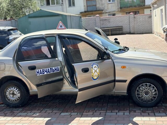 Бежевый Дэу Сенс, объемом двигателя 1.5 л и пробегом 230 тыс. км за 2300 $, фото 2 на Automoto.ua