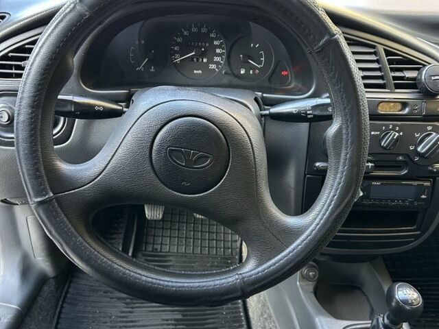 Бежевий Деу Сенс, об'ємом двигуна 1.4 л та пробігом 142 тис. км за 3200 $, фото 12 на Automoto.ua