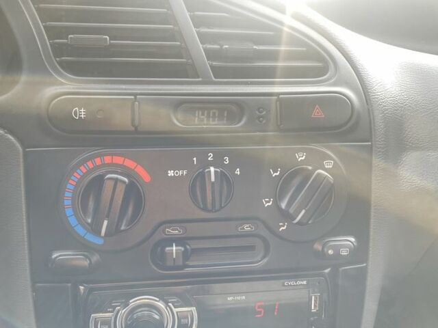 Бежевий Деу Сенс, об'ємом двигуна 1.4 л та пробігом 91 тис. км за 1700 $, фото 3 на Automoto.ua