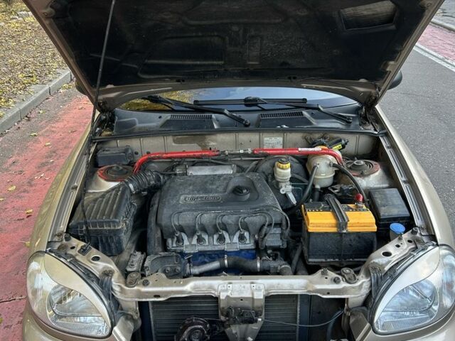 Бежевий Деу Сенс, об'ємом двигуна 1.4 л та пробігом 142 тис. км за 3200 $, фото 9 на Automoto.ua