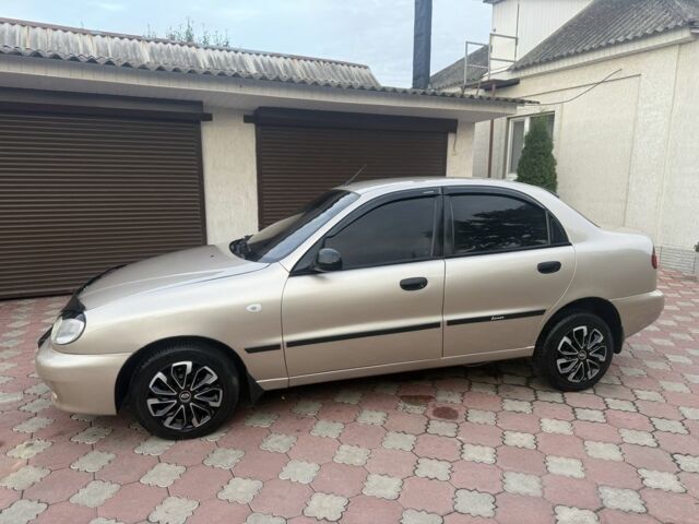 Бежевый Дэу Сенс, объемом двигателя 1.5 л и пробегом 234 тыс. км за 3350 $, фото 4 на Automoto.ua