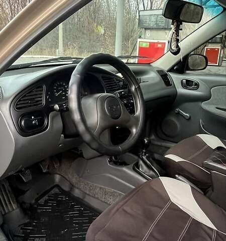 Бежевий Деу Сенс, об'ємом двигуна 1.4 л та пробігом 98 тис. км за 2400 $, фото 2 на Automoto.ua