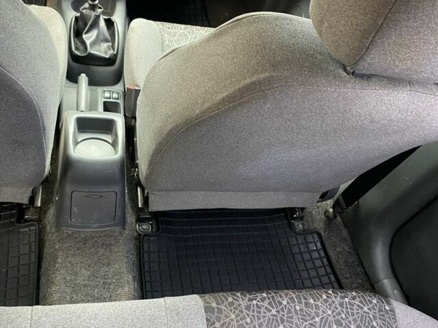 Бежевий Деу Сенс, об'ємом двигуна 1.5 л та пробігом 300 тис. км за 2400 $, фото 7 на Automoto.ua