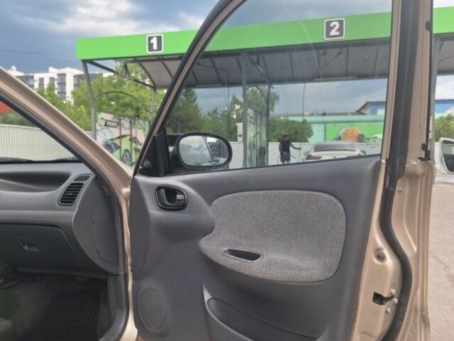 Бежевый Дэу Сенс, объемом двигателя 1.5 л и пробегом 197 тыс. км за 2100 $, фото 13 на Automoto.ua