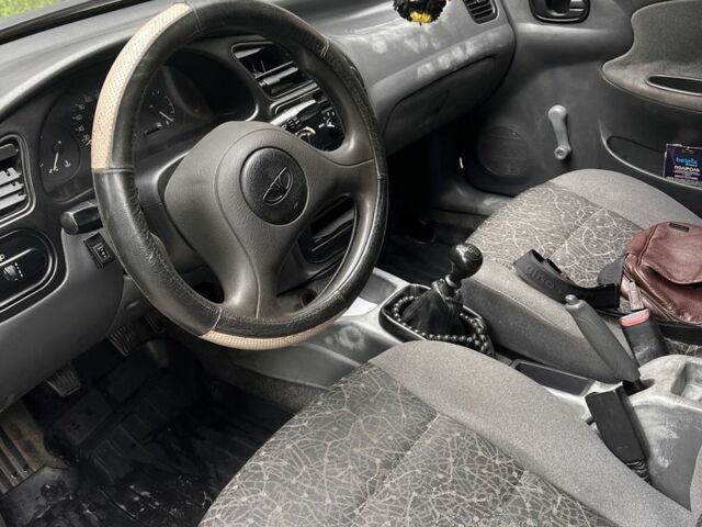 Бежевый Дэу Сенс, объемом двигателя 1.4 л и пробегом 166 тыс. км за 1200 $, фото 2 на Automoto.ua