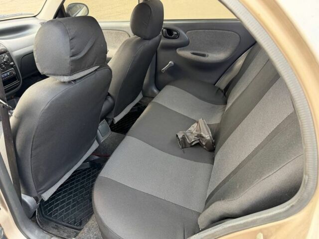 Бежевий Деу Сенс, об'ємом двигуна 1.4 л та пробігом 185 тис. км за 1650 $, фото 5 на Automoto.ua