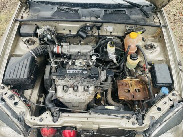 Бежевый Дэу Сенс, объемом двигателя 1.5 л и пробегом 190 тыс. км за 2200 $, фото 6 на Automoto.ua