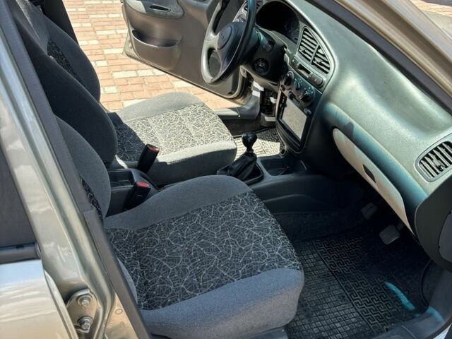 Бежевый Дэу Сенс, объемом двигателя 1.5 л и пробегом 230 тыс. км за 2300 $, фото 12 на Automoto.ua