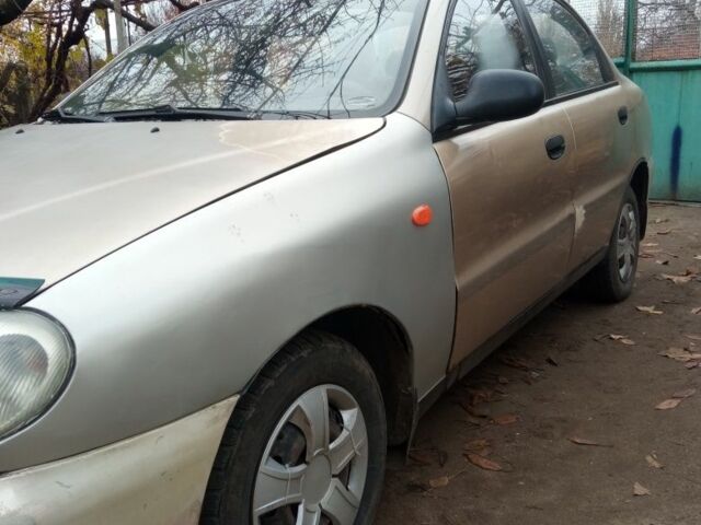 Бежевый Дэу Сенс, объемом двигателя 1.5 л и пробегом 195 тыс. км за 947 $, фото 2 на Automoto.ua