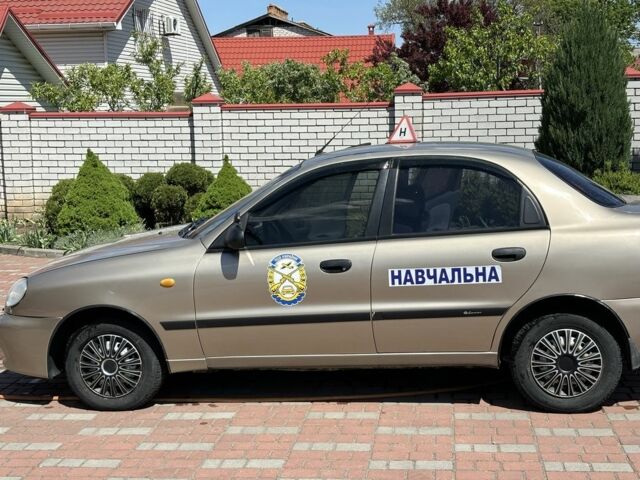 Бежевый Дэу Сенс, объемом двигателя 1.5 л и пробегом 230 тыс. км за 2300 $, фото 8 на Automoto.ua