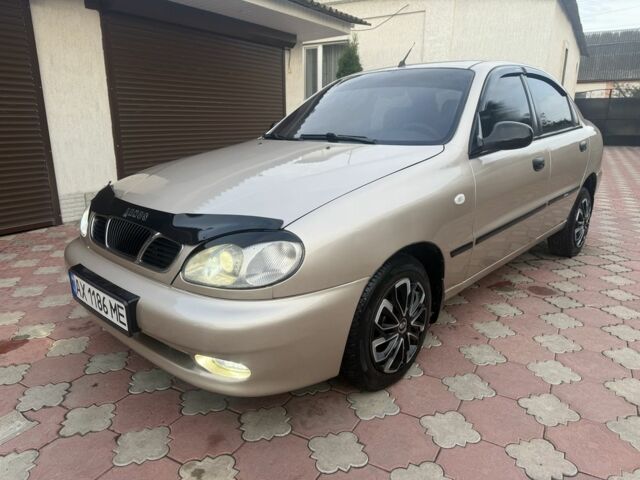 Бежевый Дэу Сенс, объемом двигателя 1.5 л и пробегом 234 тыс. км за 3350 $, фото 2 на Automoto.ua