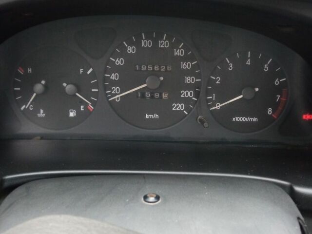 Бежевый Дэу Сенс, объемом двигателя 1.5 л и пробегом 195 тыс. км за 947 $, фото 1 на Automoto.ua