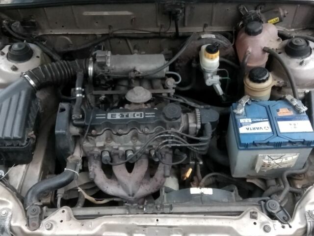 Бежевый Дэу Сенс, объемом двигателя 0 л и пробегом 350 тыс. км за 999 $, фото 6 на Automoto.ua