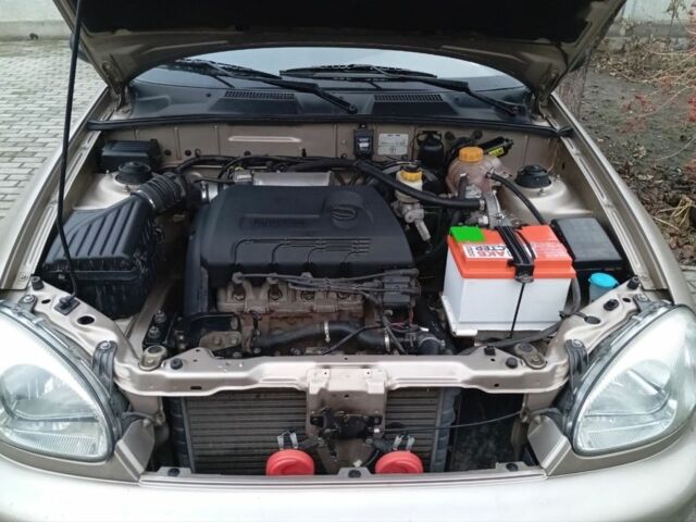 Бежевий Деу Сенс, об'ємом двигуна 1.4 л та пробігом 225 тис. км за 2800 $, фото 15 на Automoto.ua