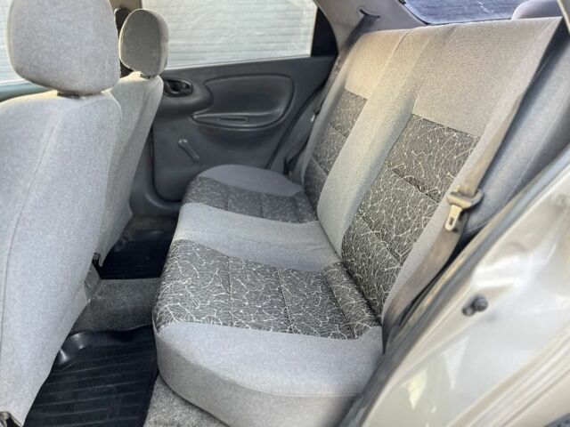 Бежевый Дэу Сенс, объемом двигателя 1.4 л и пробегом 200 тыс. км за 1550 $, фото 11 на Automoto.ua