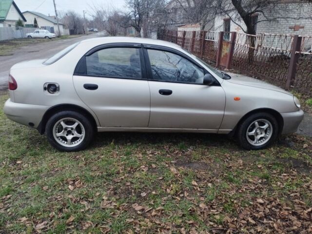 Бежевий Деу Сенс, об'ємом двигуна 1.6 л та пробігом 175 тис. км за 2000 $, фото 1 на Automoto.ua