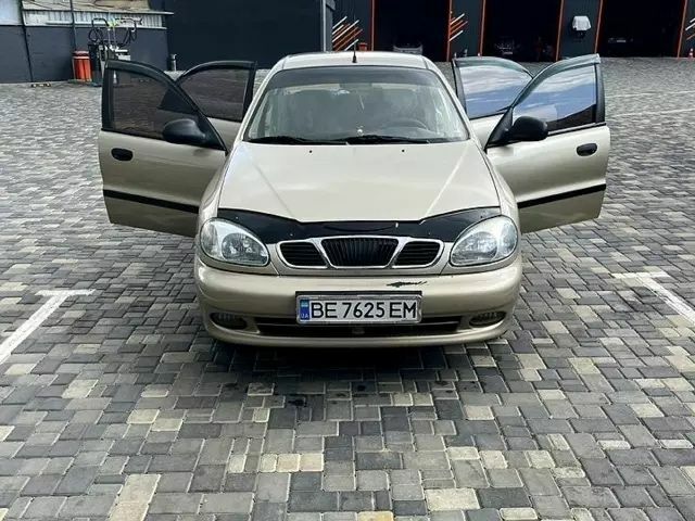 Дэу Сенс 2011 в Фастове на Automoto.ua Бежевый Дэу Сенс, объемом двигателя 1.5 л и пробегом 115 тыс. км за 1800 $, фото 1 на Automoto.ua