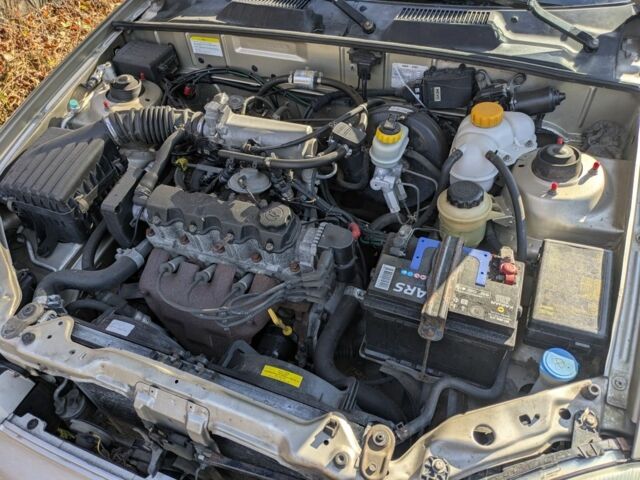 Бежевый Дэу Сенс, объемом двигателя 1.5 л и пробегом 178 тыс. км за 3000 $, фото 4 на Automoto.ua