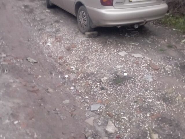 Бежевый Дэу Сенс, объемом двигателя 1.3 л и пробегом 146 тыс. км за 2200 $, фото 1 на Automoto.ua