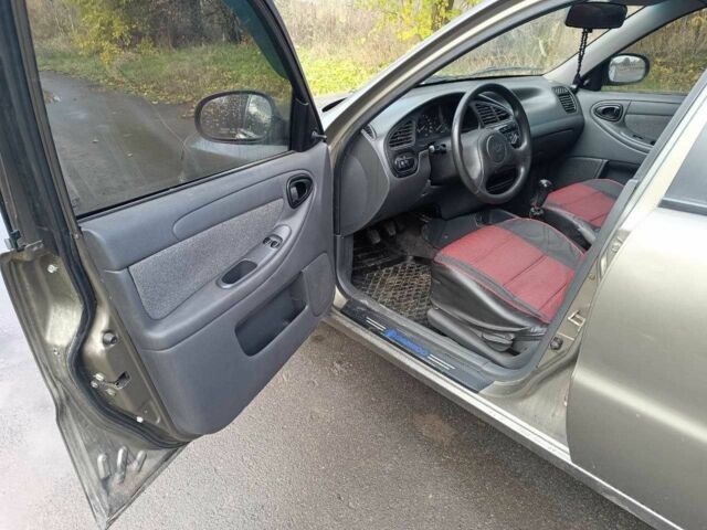 Бежевый Дэу Сенс, объемом двигателя 1.5 л и пробегом 207 тыс. км за 2700 $, фото 5 на Automoto.ua