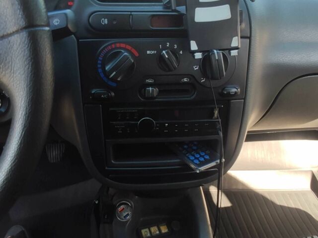 Бежевий Деу Сенс, об'ємом двигуна 1.3 л та пробігом 167 тис. км за 2100 $, фото 10 на Automoto.ua