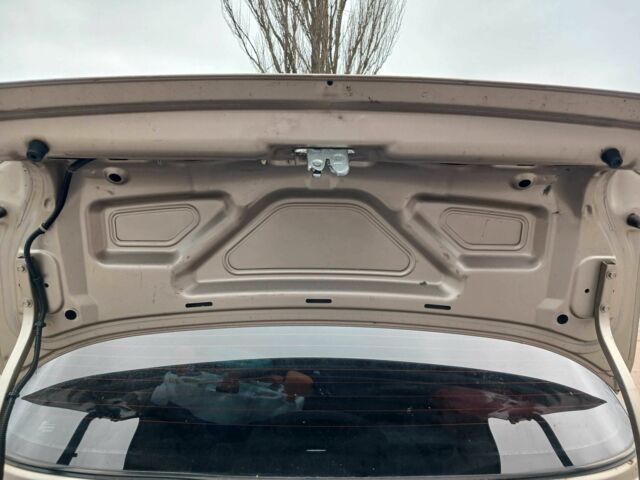 Бежевый Дэу Сенс, объемом двигателя 1.5 л и пробегом 148 тыс. км за 2500 $, фото 8 на Automoto.ua