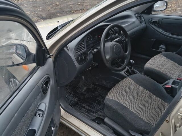 Бежевый Дэу Сенс, объемом двигателя 1.3 л и пробегом 98 тыс. км за 2900 $, фото 5 на Automoto.ua