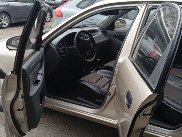 Бежевый Дэу Сенс, объемом двигателя 1.5 л и пробегом 128 тыс. км за 2990 $, фото 7 на Automoto.ua