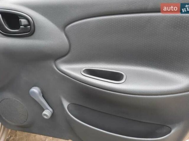Бежевий Деу Сенс, об'ємом двигуна 1.3 л та пробігом 79 тис. км за 2700 $, фото 9 на Automoto.ua