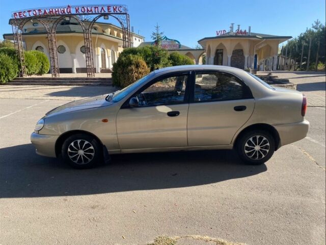 Бежевый Дэу Сенс, объемом двигателя 1.3 л и пробегом 210 тыс. км за 1300 $, фото 1 на Automoto.ua