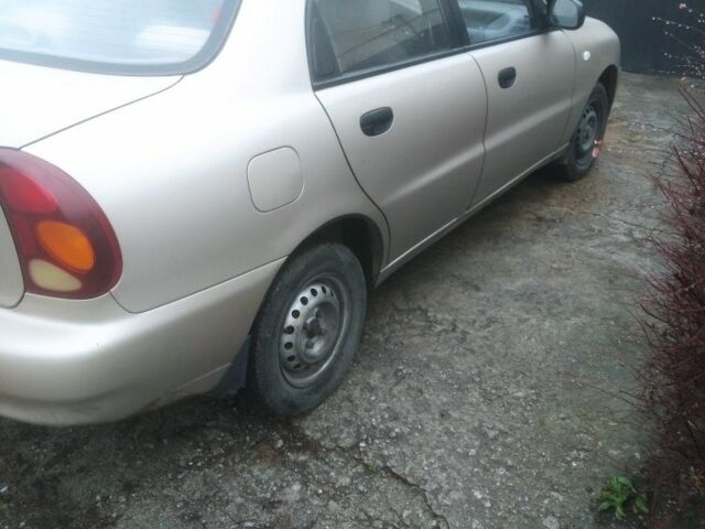 Бежевый Дэу Сенс, объемом двигателя 1.3 л и пробегом 105 тыс. км за 3400 $, фото 3 на Automoto.ua