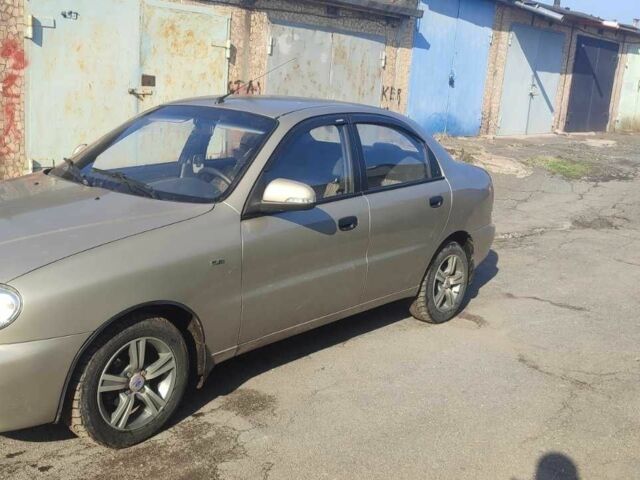 Бежевий Деу Сенс, об'ємом двигуна 1.5 л та пробігом 198 тис. км за 2700 $, фото 1 на Automoto.ua