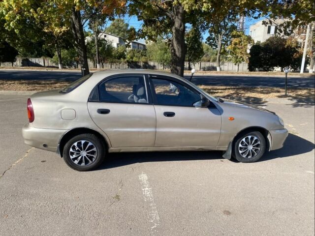Бежевый Дэу Сенс, объемом двигателя 1.3 л и пробегом 210 тыс. км за 1300 $, фото 5 на Automoto.ua
